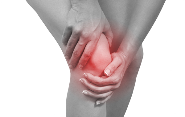 ĐAU SƯNG KHỚP GỐI LIÊN QUAN ĐẾN VIÊM TẮC TỈNH MẠCH NÔNG SÂU CỦA CHÂN